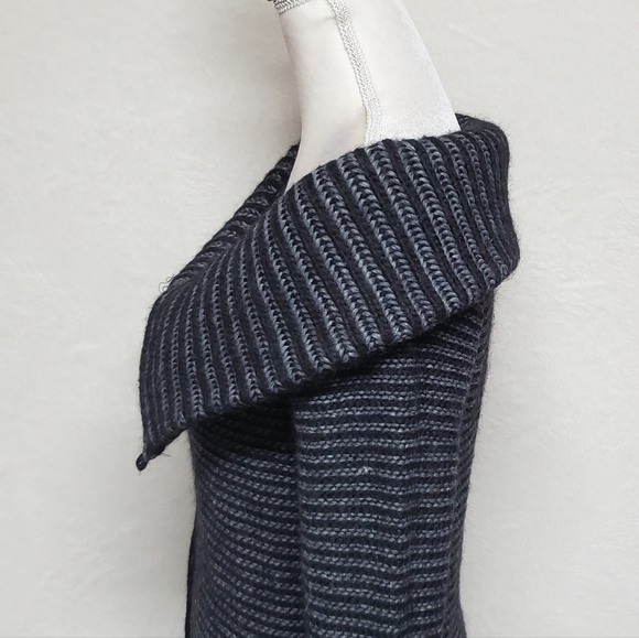 VINTAGE Italian Avante Garde Wool Alpaca Striped Knit Off-Shoulder Sweater Dress - Picture 8 of 15